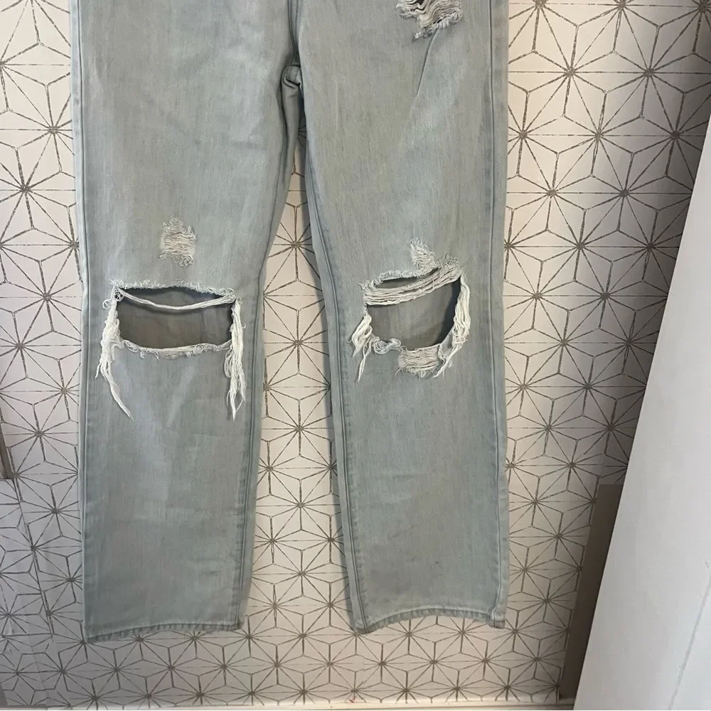 KanCan Light Wash High Rise Straight Jean Distressed